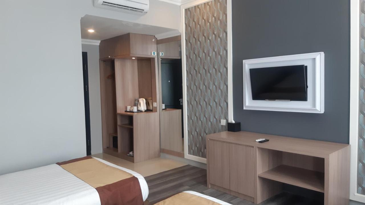 Luminor Hotel Palembang By Wh Free Massage 10 Minutes מראה חיצוני תמונה