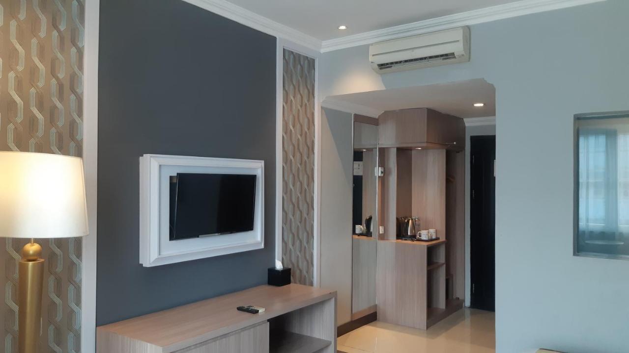Luminor Hotel Palembang By Wh Free Massage 10 Minutes מראה חיצוני תמונה